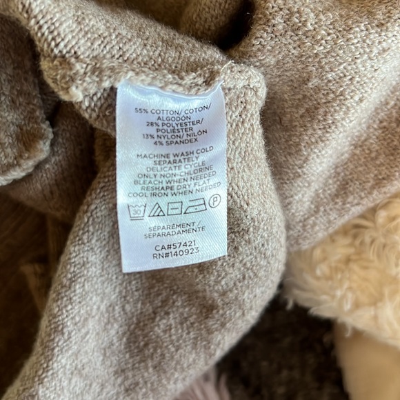 Loft Outlet Button Shoulder Sweater Medium - Picture 6 of 6